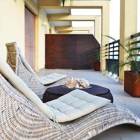 Piazza Nember Attico Con Vista Mare Apartment Lido di Jesolo Bagian luar foto